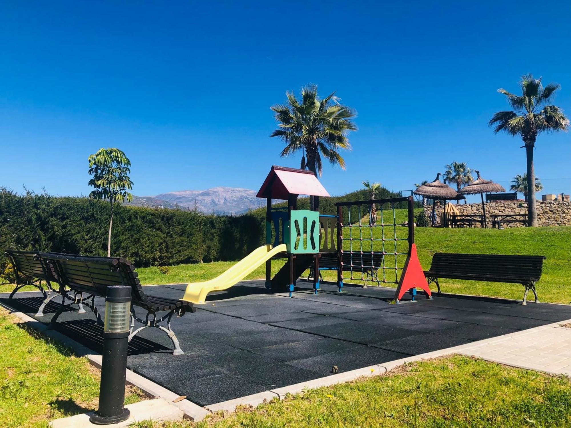 Casa Lozano Golf And Beach Caleta De Velez Luaran gambar
